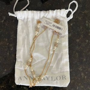 🆕 Ann Taylor Gold & Pearl Necklace